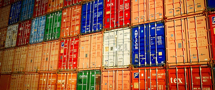 Sta arrivando un container carico di... Sta arrivando un container carico di...
